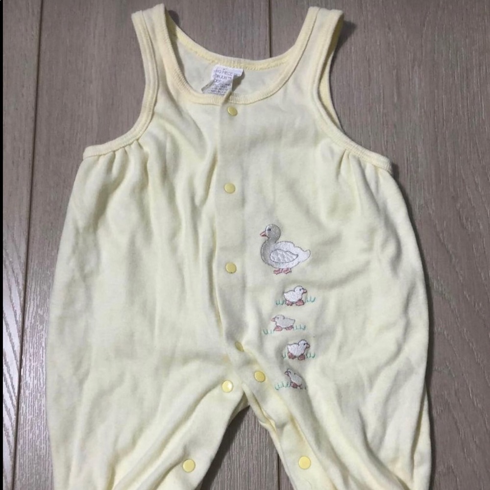 Vintage baby body suit with geese